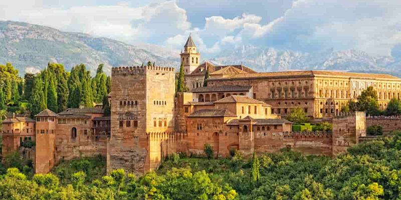 L'histoire de l'Alhambra, chef-d'oeuvre de l'architecture hispano